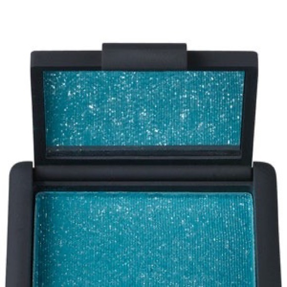NARS eyeshadow in Tropic - Picture 4 of 10